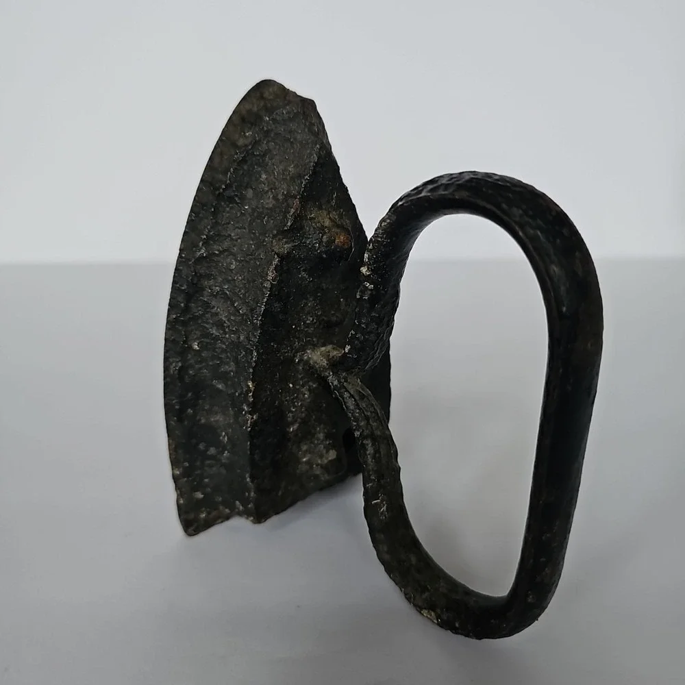 Antique Black Cast Iron Clothing Press Iron Vintage 3lbs 8oz 1926